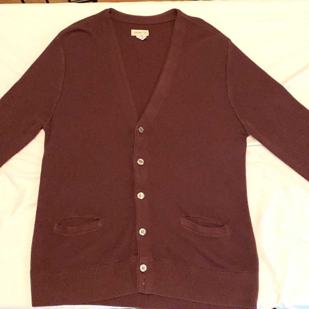 Men’s Maroon Cardigan Size Large